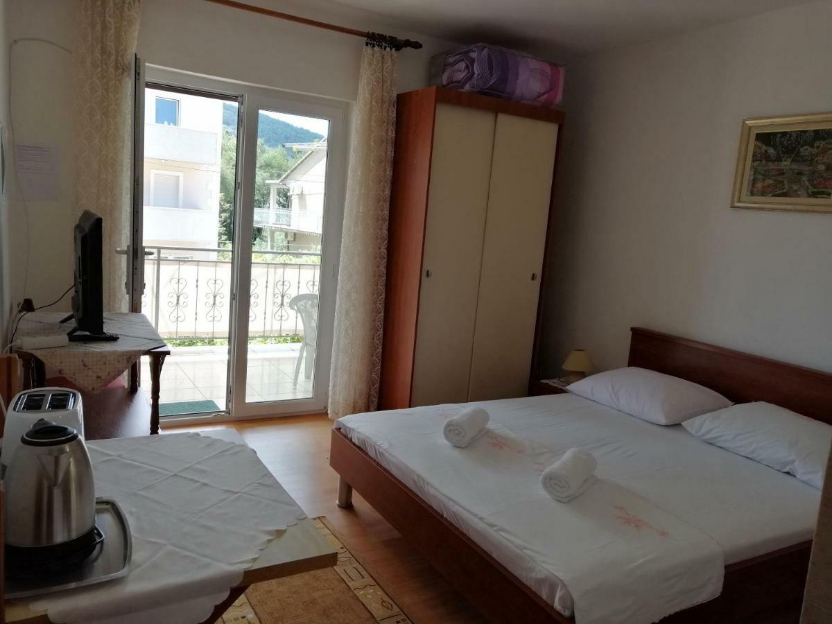 Apartments Emmas Studio Stari Grad  Dış mekan fotoğraf