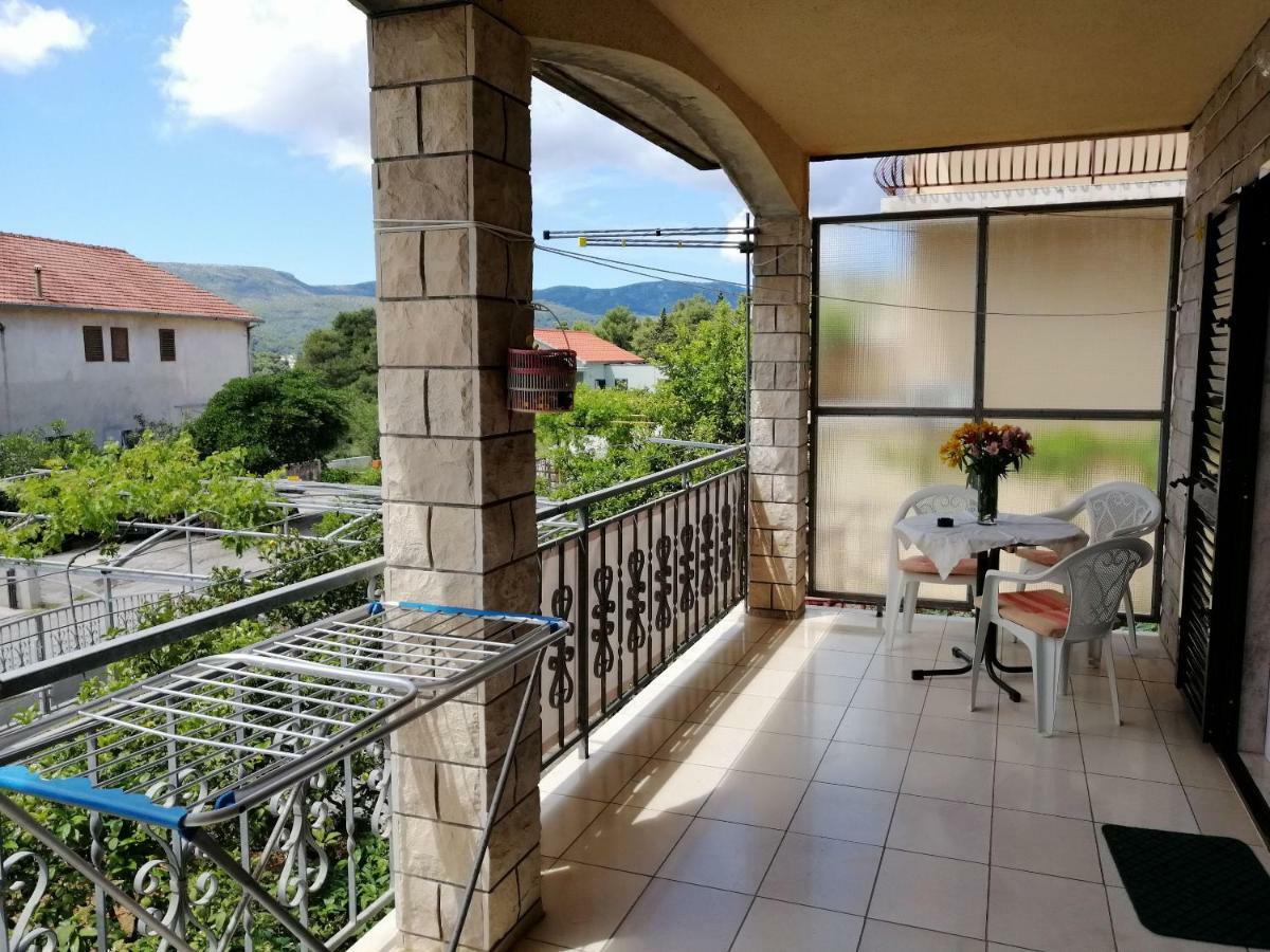 Apartments Emmas Studio Stari Grad  Dış mekan fotoğraf