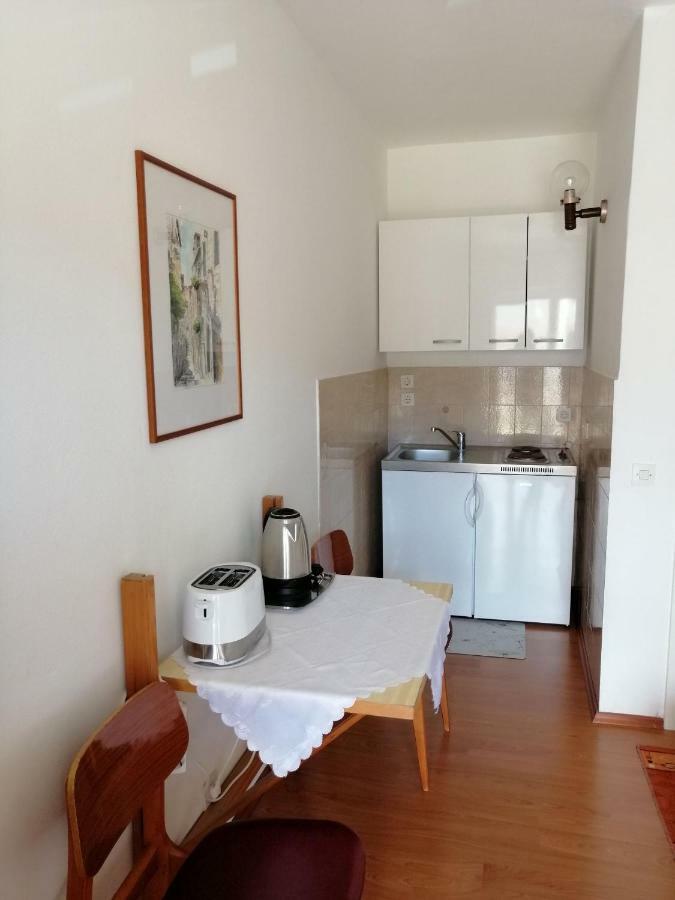 Apartments Emmas Studio Stari Grad  Dış mekan fotoğraf